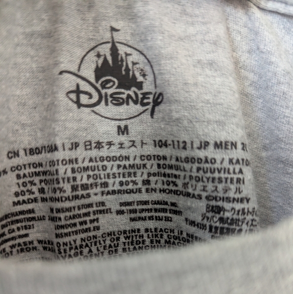 Disney Classic Mickey Mouse Men's Tee Shirt Top Size M - Picture 2 of 3